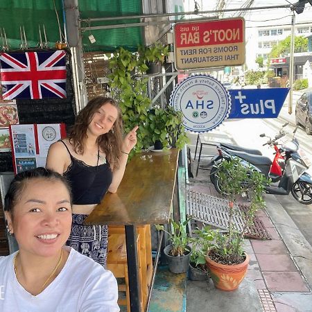Noot'S Bar And Guesthouse Kanchanaburi Buitenkant foto