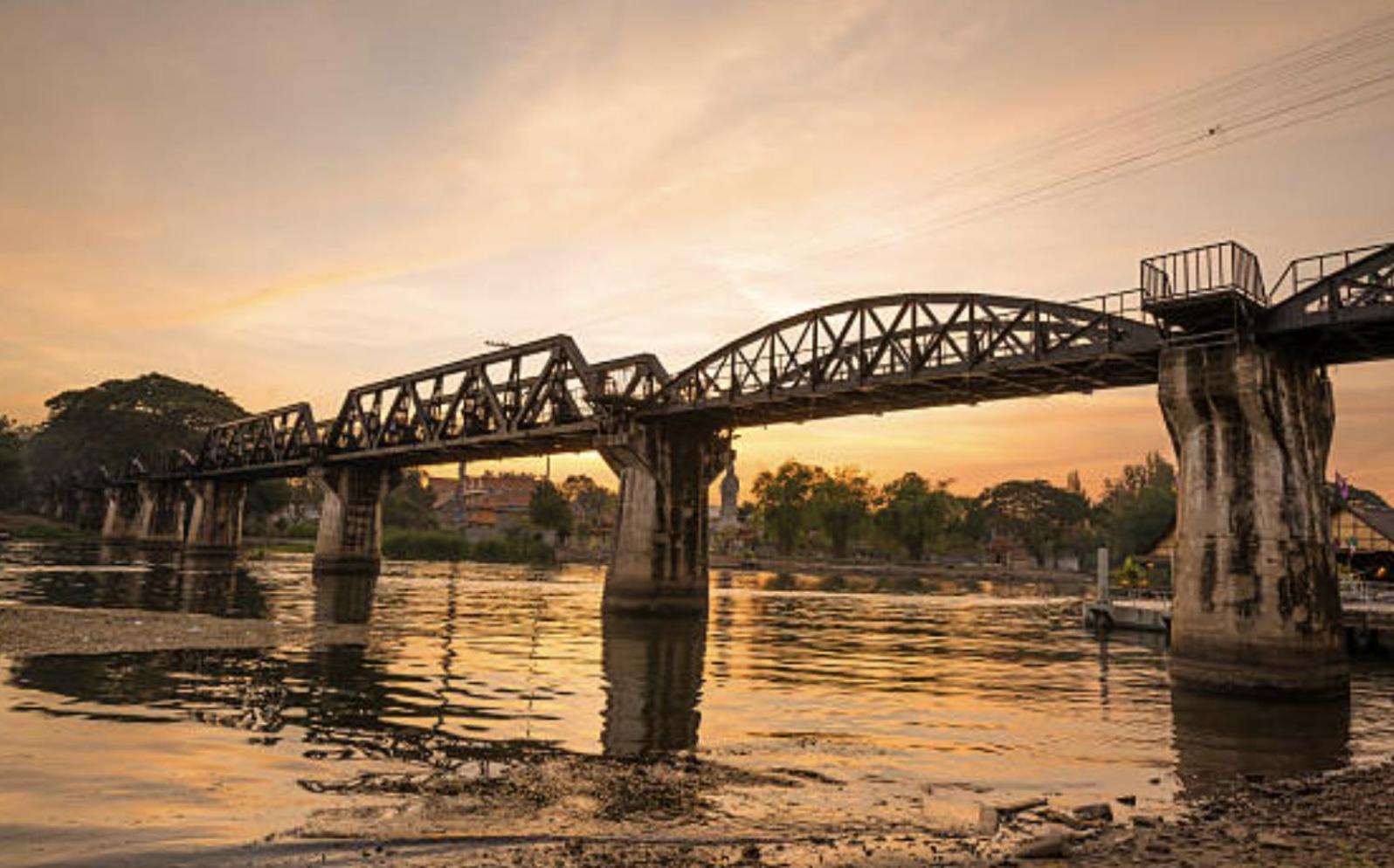 Noot'S Bar And Guesthouse Kanchanaburi Buitenkant foto